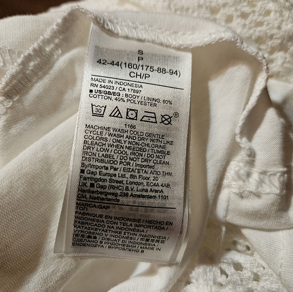 Gap white eyelet hatler tank - Picture 4 of 4